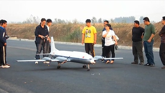 China largest electric radio control aircraft - on the runway 544px