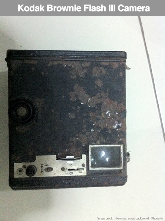 Kodak Brownie Flash III camera - side 544px