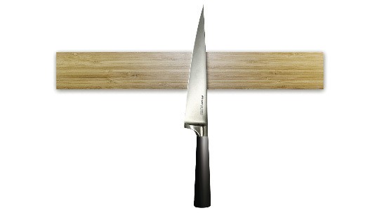 Taylors Eye Witness Wooden Magnetic Knife Rack 544px