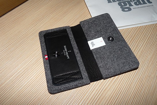 Hard Graft iPhone Wallet - the inside 544px