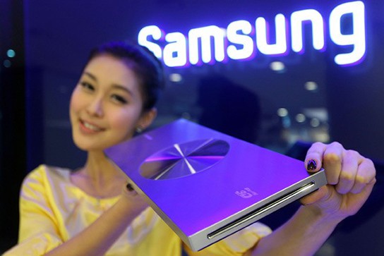 Samsung ultra-slim blu-ray player 544px