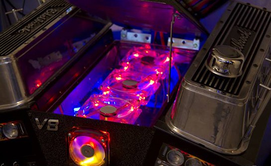 V8 Gaming PC lights up and closed-up! 544px