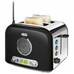 ultimate breakfast combo: slices of toasts and radio