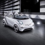 Smart Forspeed Concept - angled front view (right) 800x568px