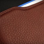 Vaja Premium Leather Sleeve for iPad 2 - close-up 800x480px