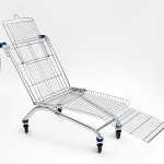 Shopping Cart Lounger: lounger made out of a shopping cart