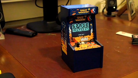 Miniature Space Invaders Arcade Machine 544x308px