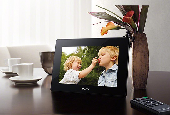 Sony HD series S-Frame Digital Photo Frame 544x368px