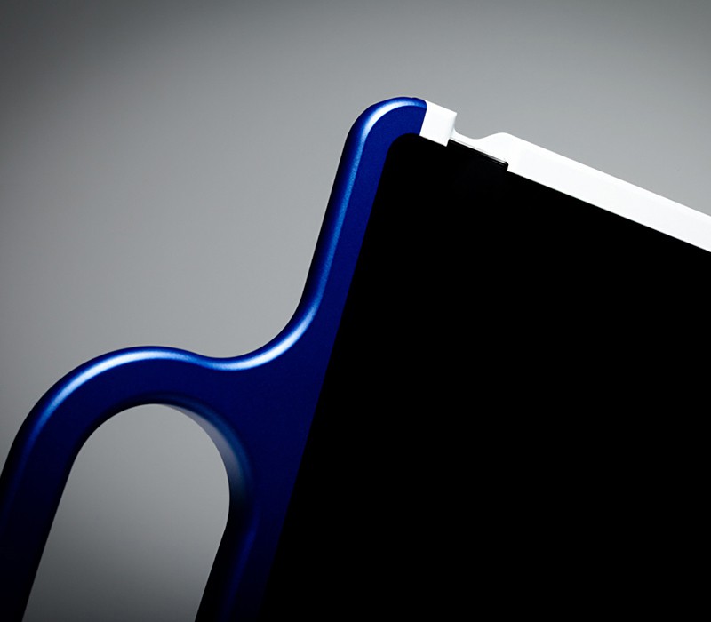 ColorWare The Grip for iPad 2 800x700px