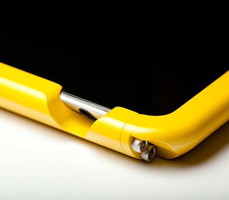 ColorWare The Grip for iPad 2 800x700px