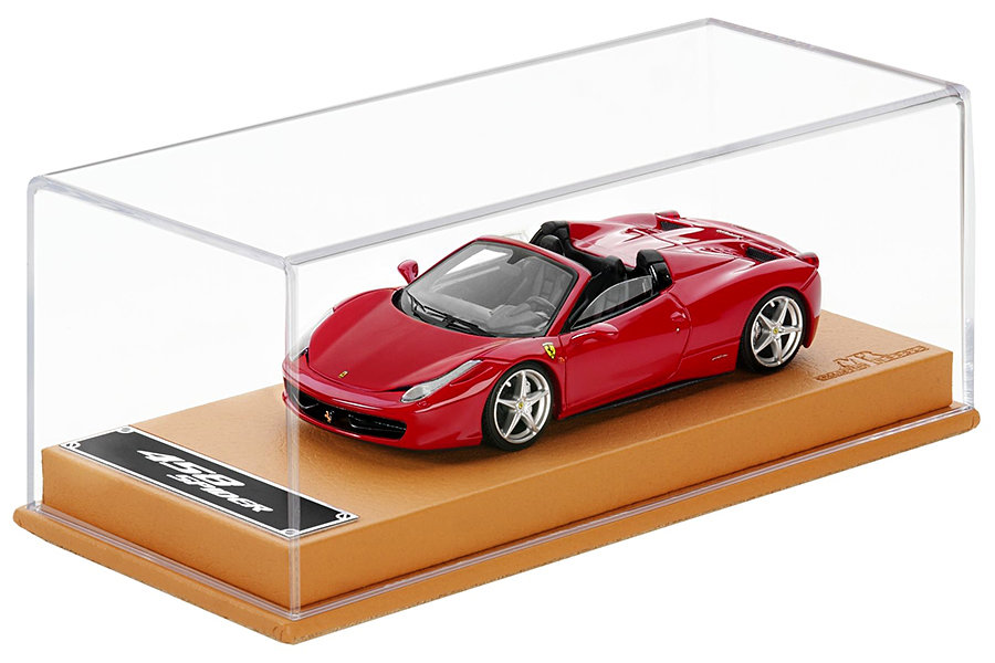Model Ferrari 458 Spider in 1:43 scale 900x600px