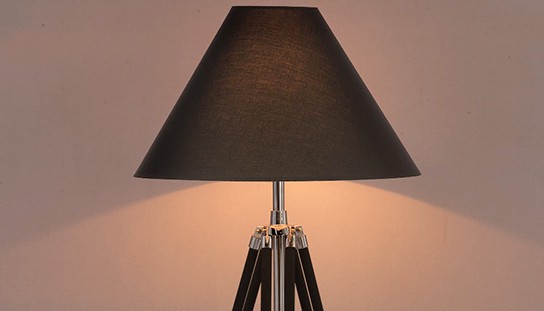 Navy Tripod Floor Lamp 544x311px