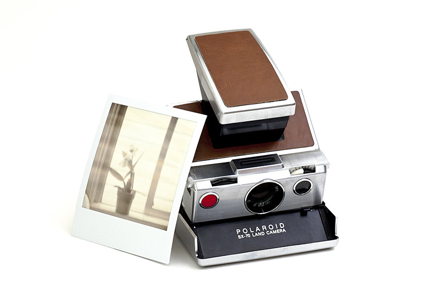 Polaroid SX-70 900x600px