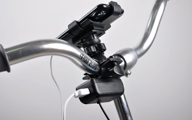 Bicycle Dynamo USB Charger 800x500px