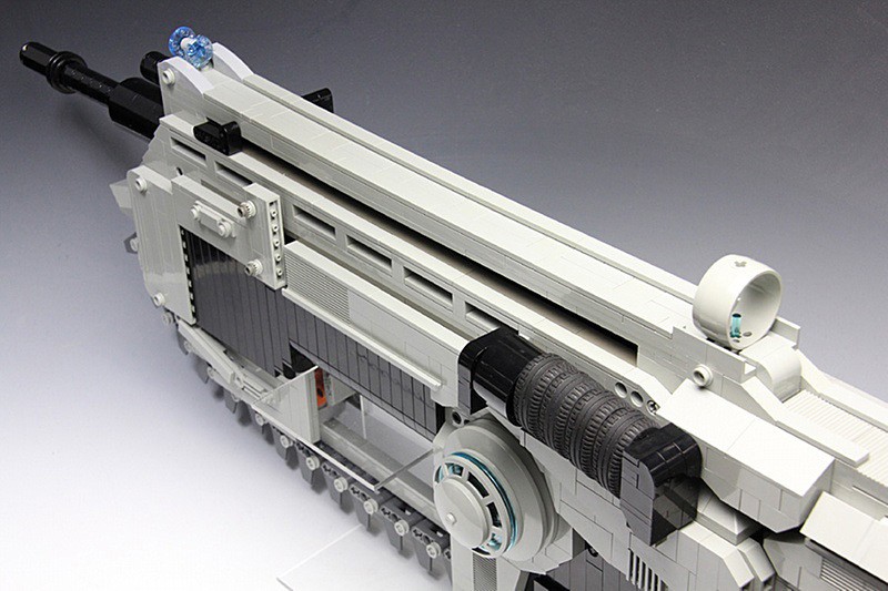 LEGO Lancer Assault Rifle 800x533px