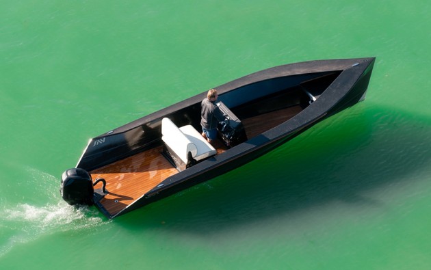 SAY Power Small Carbon Tender For Both Lake And Sea Shouts