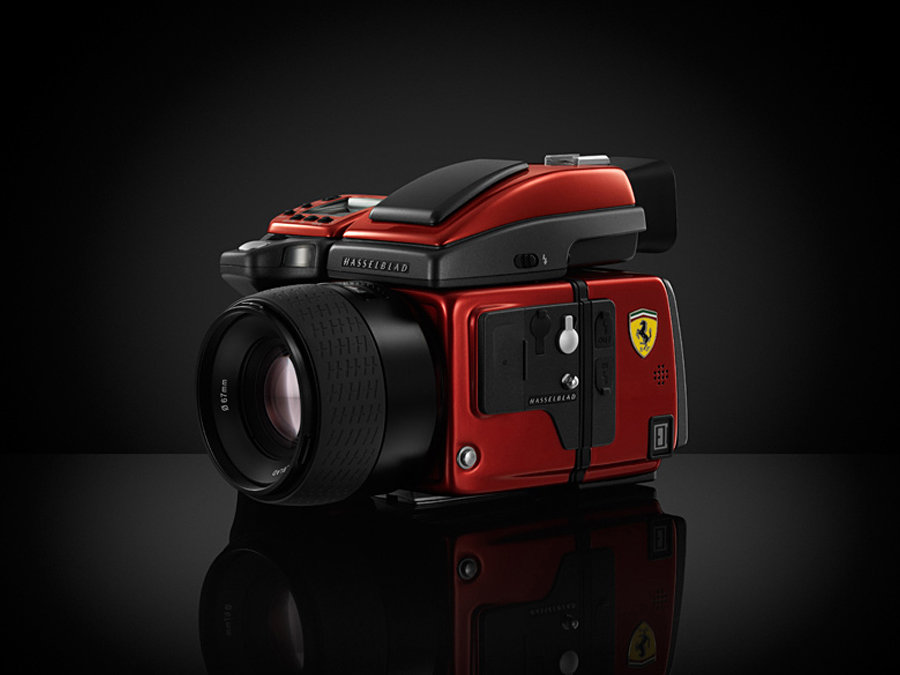 Hasselblad H4D-40 Ferrari Edition