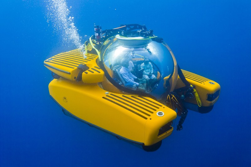 The Triton 3300/3 Submarine