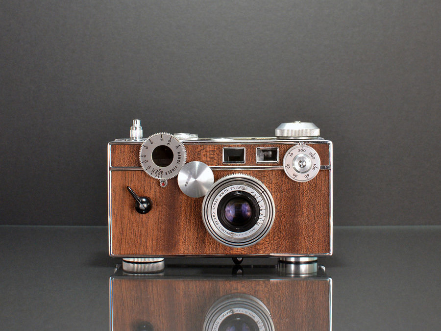 Ilott Vintage Cameras - Argus C3 Mahogany