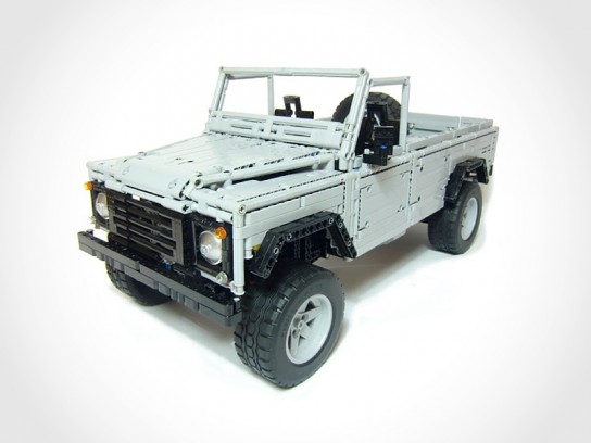 LEGO Land Rover Defender