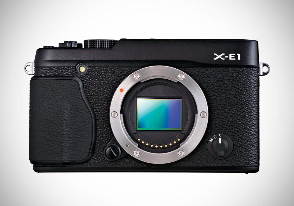 FUJIFILM X-E1Digital Camera