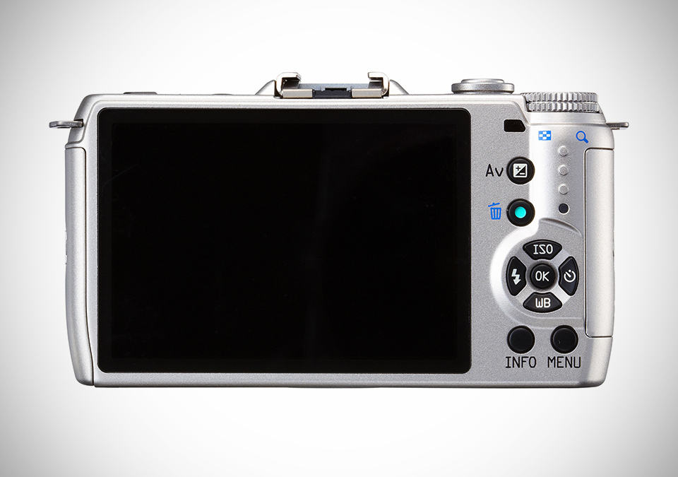 Pentax Q10 Digital Camera in Silver
