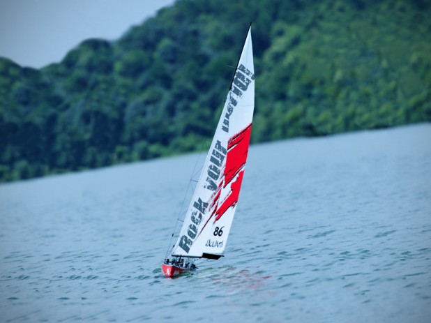 Thunder Tiger Nautantia 1M Racing Yacht