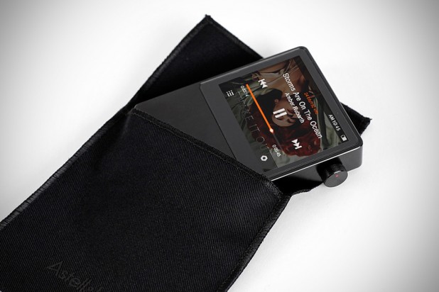 Astell&Kern AK100 MQS Portable System by iRiver