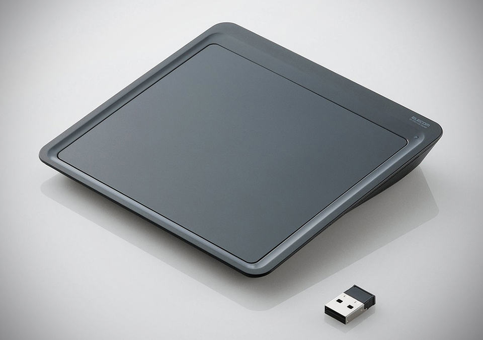 Elecom Wireless Multitouch Trackpad for Windows M-TP01DSBK