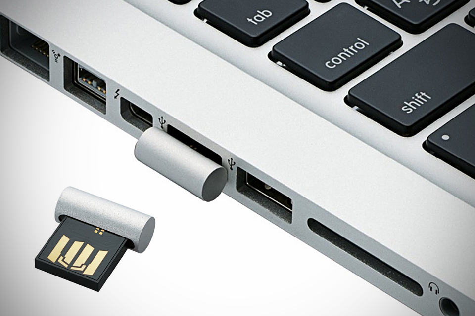 Ultra Compact USB Flash Drive