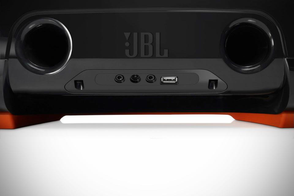 JBL OnBeat Rumble Bluetooth Sound Dock