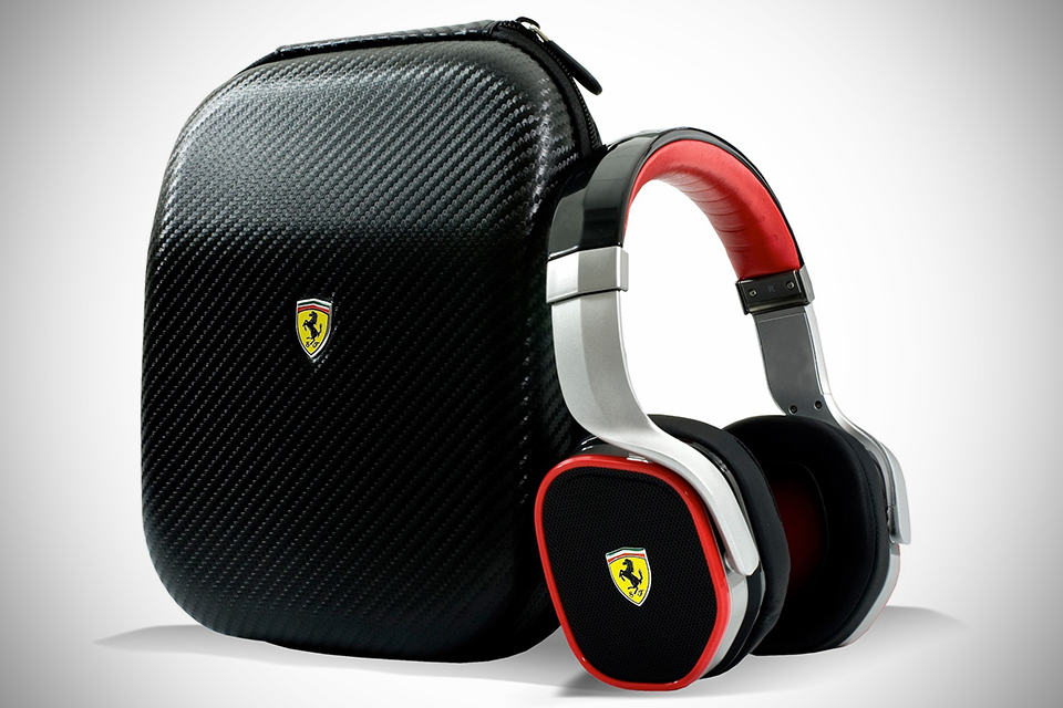 Ferrari R300 Noise-canceling Headphones by Logic3 - mikeshouts