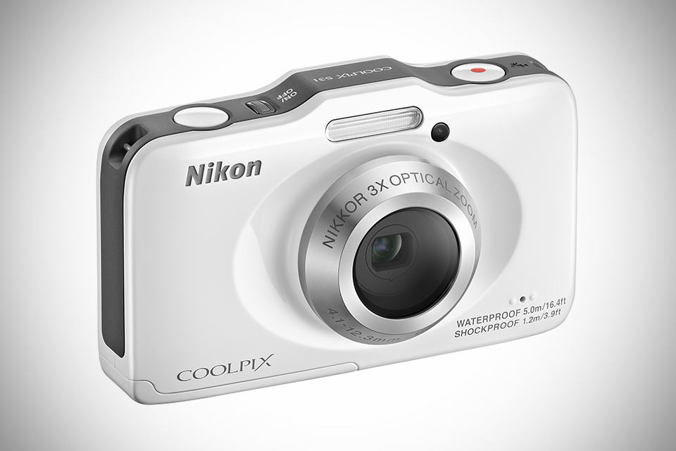 Nikon COOLPIX S31 Waterproof Digital Camera - White - angle