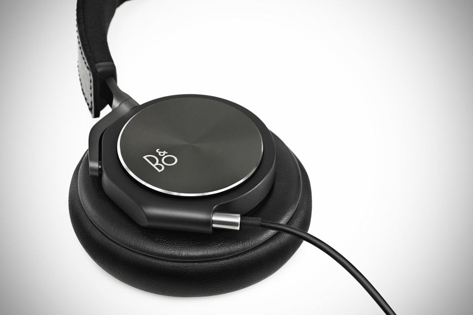 Bang & Olufsen BeoPlay H6 Over-Ear Headphones - Black