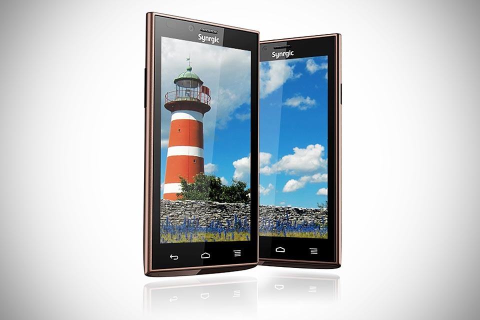 Synrgic Uno Android Smartphone