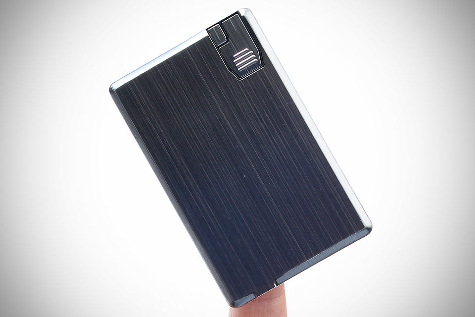 Gokuusu Business Card-Size Portable Battery Charger