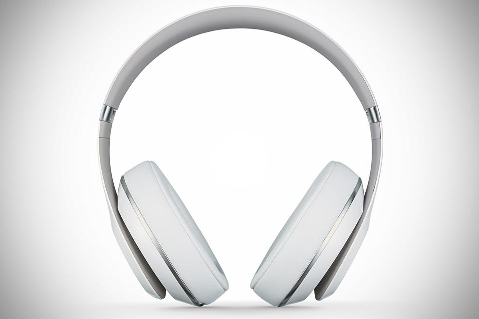 Beats by Dre Studio Headphones - White Front