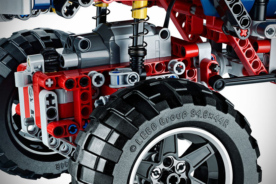 LEGO 4X4 Crawler Exclusive Edition