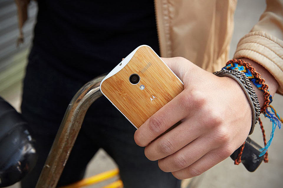Motorola Moto X Smartphone in Bamboo