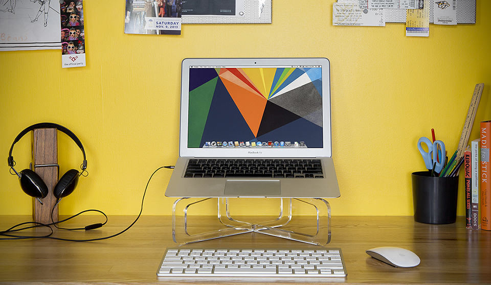 Twelve South GhostStand - Desktop Stand for MacBook