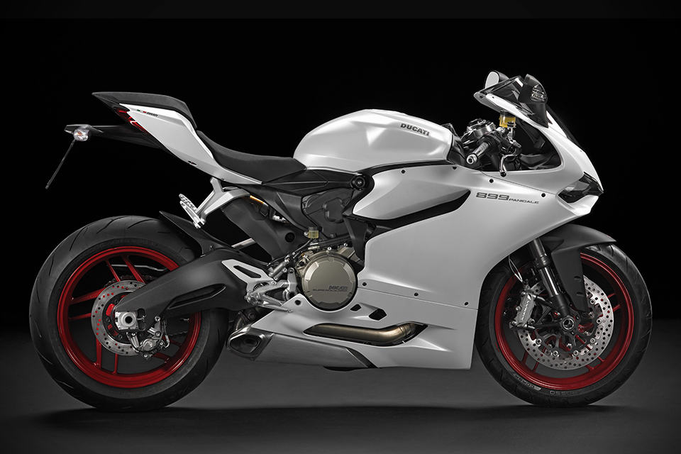 2014 Ducati 899 Panigale Superbike - Arctic White Studio
