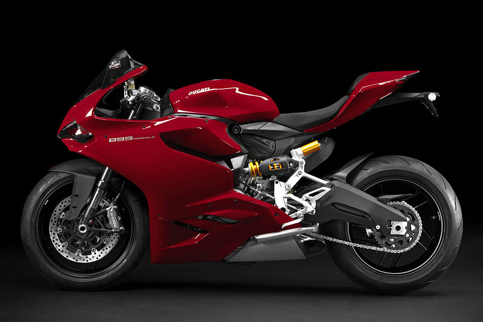2014 Ducati 899 Panigale Superbike - Ducati Red Studio