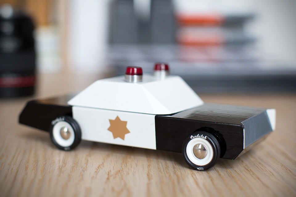 MO-TO Modern Vintage Toy Cars - The Squad Car