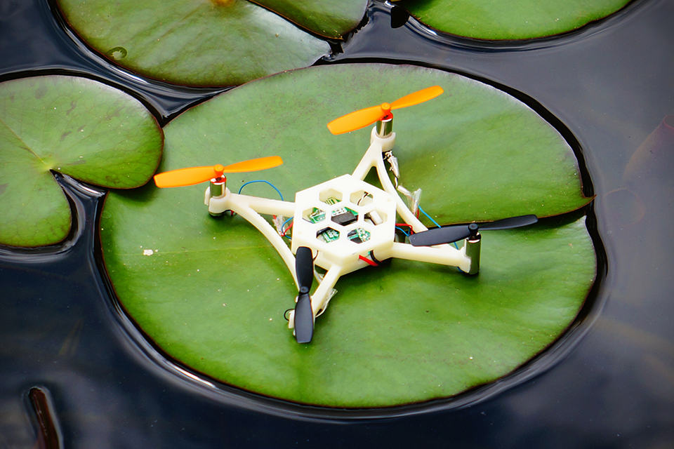 Hex Smartphone-controlled Nanocopter