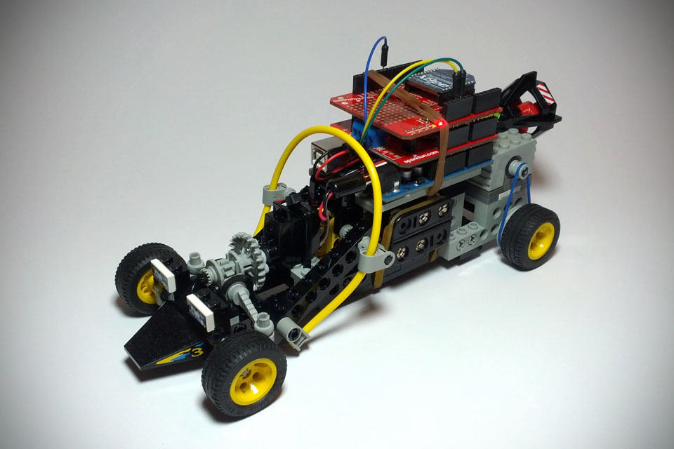 Arduino-powered LEGO Technic RC Car