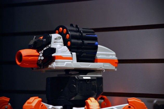 NERF Combat Creature RC Robot