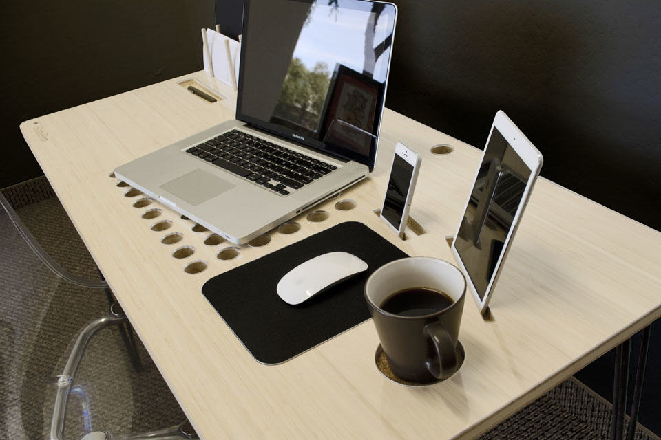 SlatePro: Desk For Techies