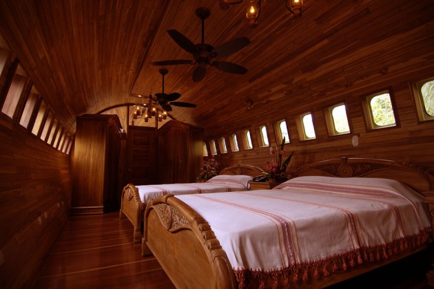 Travel: Boeing 727 Fuselage Hotel Suite At Hotel Costa Verde