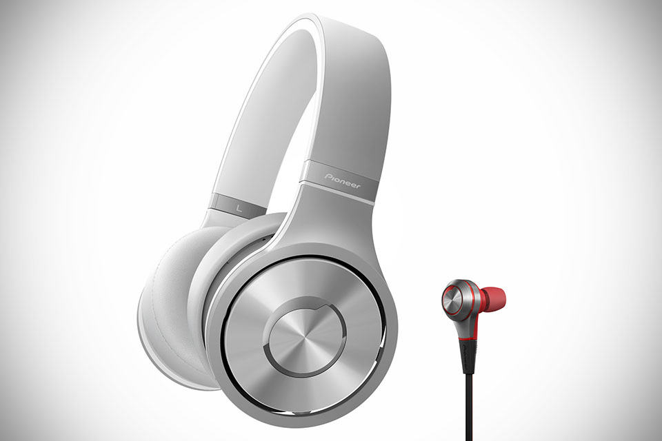 Pioneer MX and SE Series Headphones - SE-MX9 and SE-CX9
