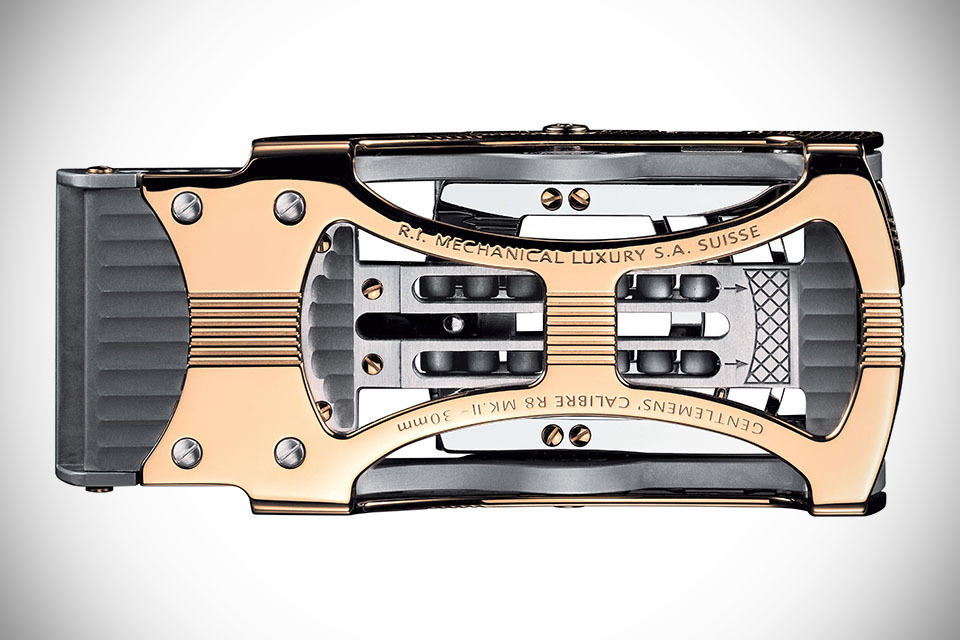 Roland Iten commemorates the Mille Miglia race with a very special belt  buckle